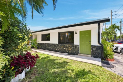 Apartment in Dania Beach, Florida 2 bedrooms, 194.07 sq.m. № 2177063