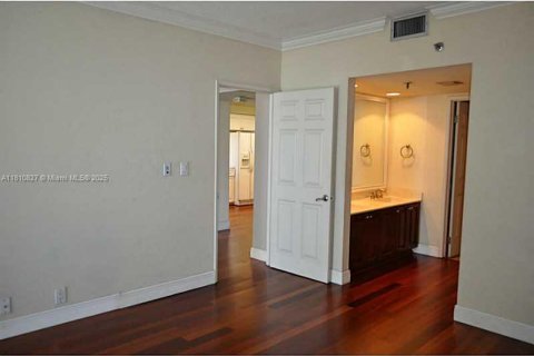 Купить кондоминиум в Майами, Флорида 1 спальня, 76.18м2, № 2054325 - фото 25