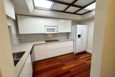 Купить кондоминиум в Майами, Флорида 1 спальня, 76.18м2, № 2054325 - фото 14