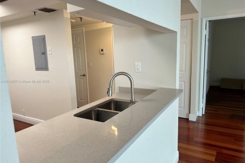 Купить кондоминиум в Майами, Флорида 1 спальня, 76.18м2, № 2054325 - фото 11