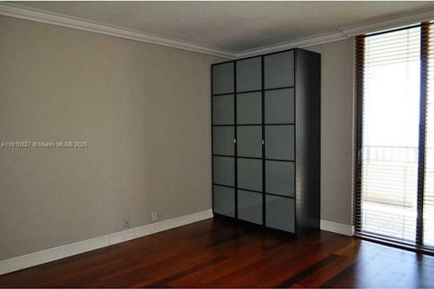 Купить кондоминиум в Майами, Флорида 1 спальня, 76.18м2, № 2054325 - фото 23