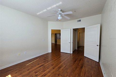 Condo in Tampa, Florida, 2 bedrooms  № 1828046 - photo 25