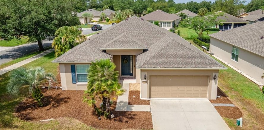 House in Ocala, Florida 3 bedrooms, 161.28 sq.m. № 1759331