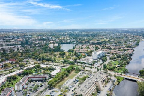 Commercial property in Fort Lauderdale, Florida № 1764955 - photo 8