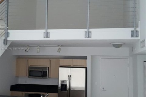 Copropriété à louer à Miami, Floride: 2 chambres, 123 m2 № 2062347 - photo 3