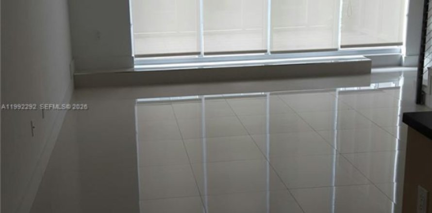 Condo à Miami, Floride, 2 chambres  № 2062347