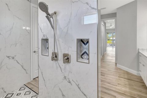 Villa ou maison à vendre à Port Charlotte, Floride: 4 chambres, 209.31 m2 № 1533287 - photo 25