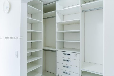 Townhouse in Aventura, Florida 2 bedrooms, 116.13 sq.m. № 2050278 - photo 20