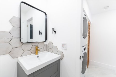 Townhouse in Aventura, Florida 2 bedrooms, 116.13 sq.m. № 2050278 - photo 19