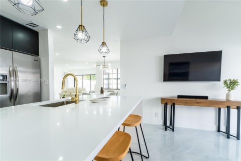 Townhouse in Aventura, Florida 2 bedrooms, 116.13 sq.m. № 2050278 - photo 7