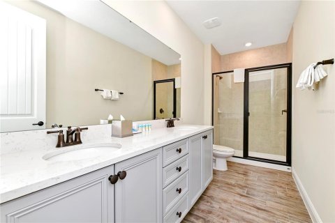 Adosado en venta en Kissimmee, Florida, 4 dormitorios, 159.05 m2 № 2101575 - foto 5