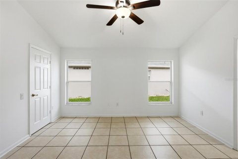 Villa ou maison à louer à Kissimmee, Floride: 3 chambres, 167.78 m2 № 2396954 - photo 8