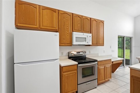 Villa ou maison à louer à Kissimmee, Floride: 3 chambres, 167.78 m2 № 2396954 - photo 25