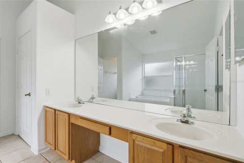Villa ou maison à louer à Kissimmee, Floride: 3 chambres, 167.78 m2 № 2396954 - photo 12