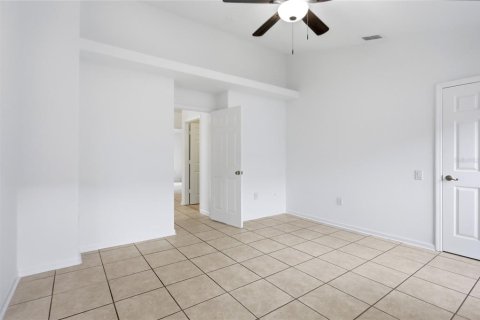 Villa ou maison à louer à Kissimmee, Floride: 3 chambres, 167.78 m2 № 2396954 - photo 11