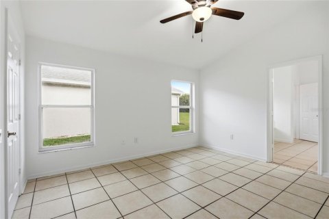 Villa ou maison à louer à Kissimmee, Floride: 3 chambres, 167.78 m2 № 2396954 - photo 9