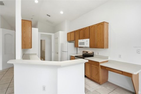 Villa ou maison à louer à Kissimmee, Floride: 3 chambres, 167.78 m2 № 2396954 - photo 21
