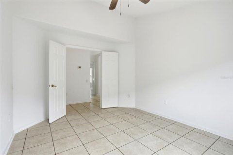 Villa ou maison à louer à Kissimmee, Floride: 3 chambres, 167.78 m2 № 2396954 - photo 6