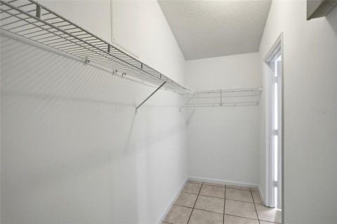 Villa ou maison à louer à Kissimmee, Floride: 3 chambres, 167.78 m2 № 2396954 - photo 30