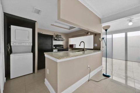Townhouse in Davenport, Florida 2 bedrooms, 92.9 sq.m. № 1514198 - photo 3