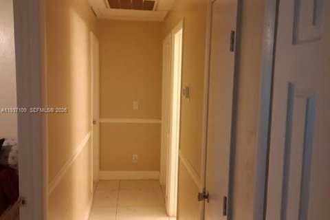 Купить виллу или дом в Лихай-Эйкерс, Флорида 3 спальни, № 1995014 - фото 3