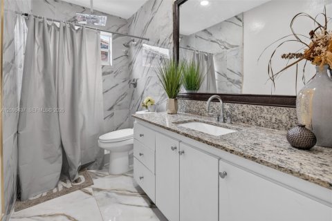 Villa ou maison à vendre à Miramar, Floride: 3 chambres, 194.54 m2 № 2387824 - photo 19