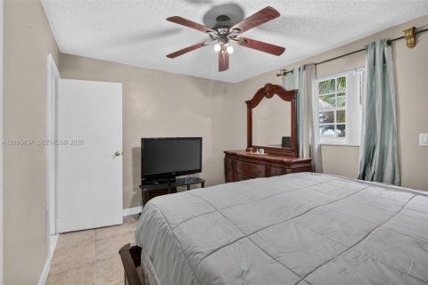 Villa ou maison à vendre à Miramar, Floride: 3 chambres, 194.54 m2 № 2387824 - photo 16