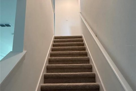 Touwnhouse à louer à Winter Haven, Floride: 3 chambres, 132.2 m2 № 2410543 - photo 6