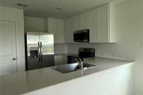 Touwnhouse à louer à Winter Haven, Floride: 3 chambres, 132.2 m2 № 2410543 - photo 16