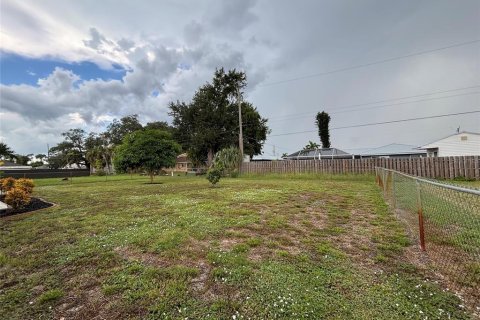 Villa ou maison à vendre à Port Charlotte, Floride: 2 chambres, 111.48 m2 № 2321248 - photo 15