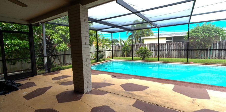 Casa en Sunrise, Florida 4 dormitorios, 208.01 m2 № 816208