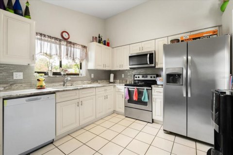 Villa ou maison à vendre à Orlando, Floride: 4 chambres, 130.06 m2 № 1778140 - photo 9