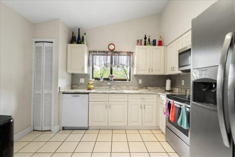 Villa ou maison à vendre à Orlando, Floride: 4 chambres, 130.06 m2 № 1778140 - photo 8