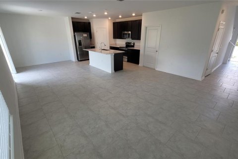 Casa en alquiler en Davenport, Florida, 4 dormitorios, 185.8 m2 № 1817508 - foto 15