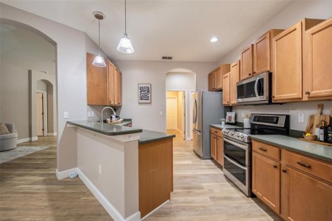 Villa ou maison à vendre à Palm Harbor, Floride: 4 chambres, 232.16 m2 № 2358905 - photo 8