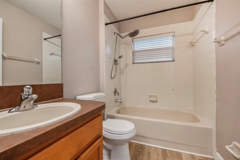 Villa ou maison à vendre à Palm Harbor, Floride: 4 chambres, 232.16 m2 № 2358905 - photo 19