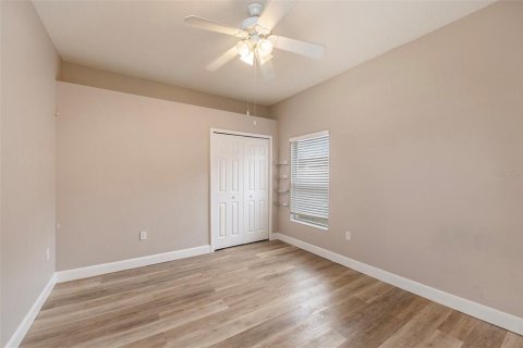 Villa ou maison à vendre à Palm Harbor, Floride: 4 chambres, 232.16 m2 № 2358905 - photo 17