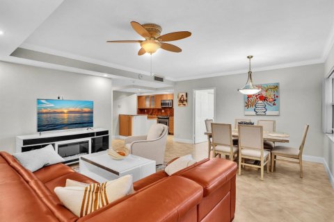 Condo in Fort Lauderdale, Florida, 2 bedrooms  № 2413361 - photo 6