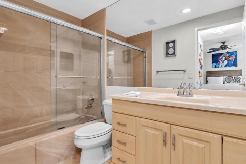 Condo in Fort Lauderdale, Florida, 2 bedrooms  № 2413361 - photo 21