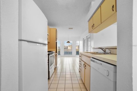 Villa ou maison à louer à Ocala, Floride: 3 chambres, 173.17 m2 № 1858234 - photo 2