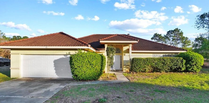 Villa ou maison à Ocala, Floride 3 chambres, 173.17 m2 № 1858234