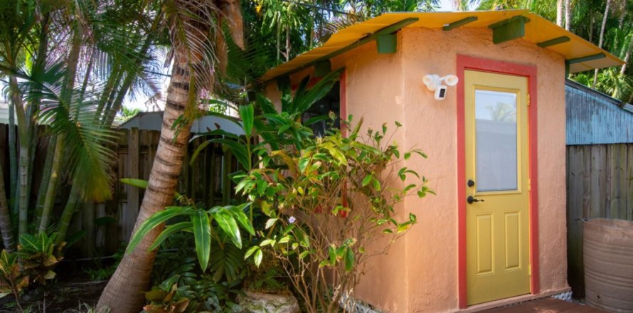 Propiedad comercial en Fort Lauderdale, Florida 240.34 m2 № 986976