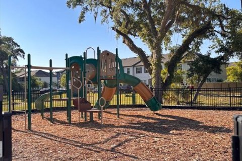 Townhouse in Orlando, Florida 3 bedrooms, 145.86 sq.m. № 1581035 - photo 2