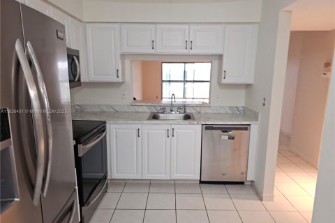 Купить кондоминиум в Делрей-Бич, Флорида 2 спальни, 113.34м2, № 1937059 - фото 3