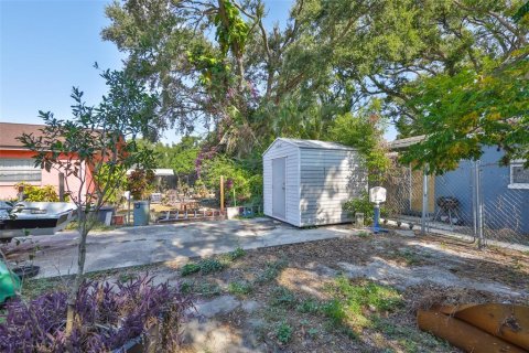 House in Tampa, Florida 3 bedrooms, 133.59 sq.m. № 2125262 - photo 30