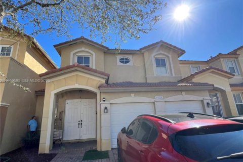 Villa ou maison à Doral, Floride 3 chambres, 153.38 m2 № 2030324