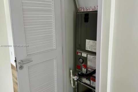 Villa ou maison à louer à Florida City, Floride: 6 chambres № 1998237 - photo 12