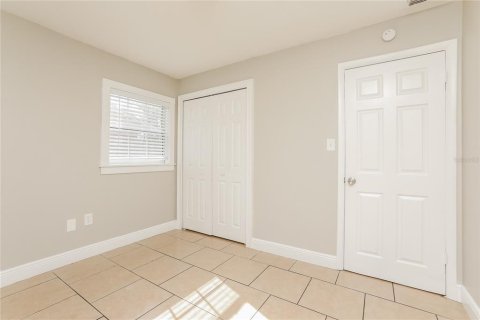 Casa en alquiler en Ocoee, Florida, 4 dormitorios, 122.07 m2 № 1796551 - foto 12