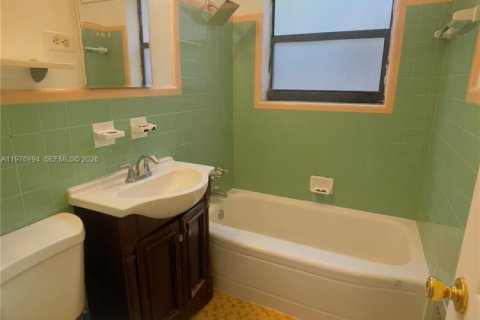 Снять в аренду виллу или дом в Майами-Бич, Флорида 1 спальня, 60.39м2, № 2041017 - фото 8