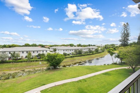 Copropriété à vendre à Coral Springs, Floride: 2 chambres, 111.11 m2 № 2084507 - photo 11